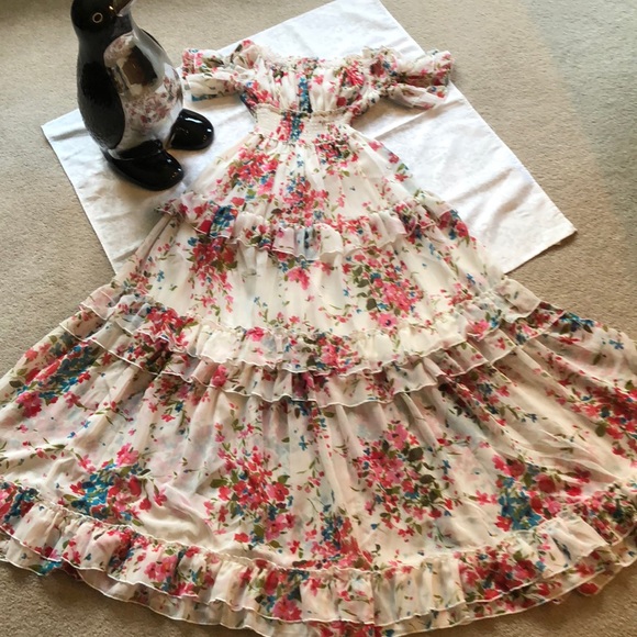 Shan Guo Guo Dresses & Skirts - Shan Guo Guo Floral Ruffle Layers Maxi Dress Large